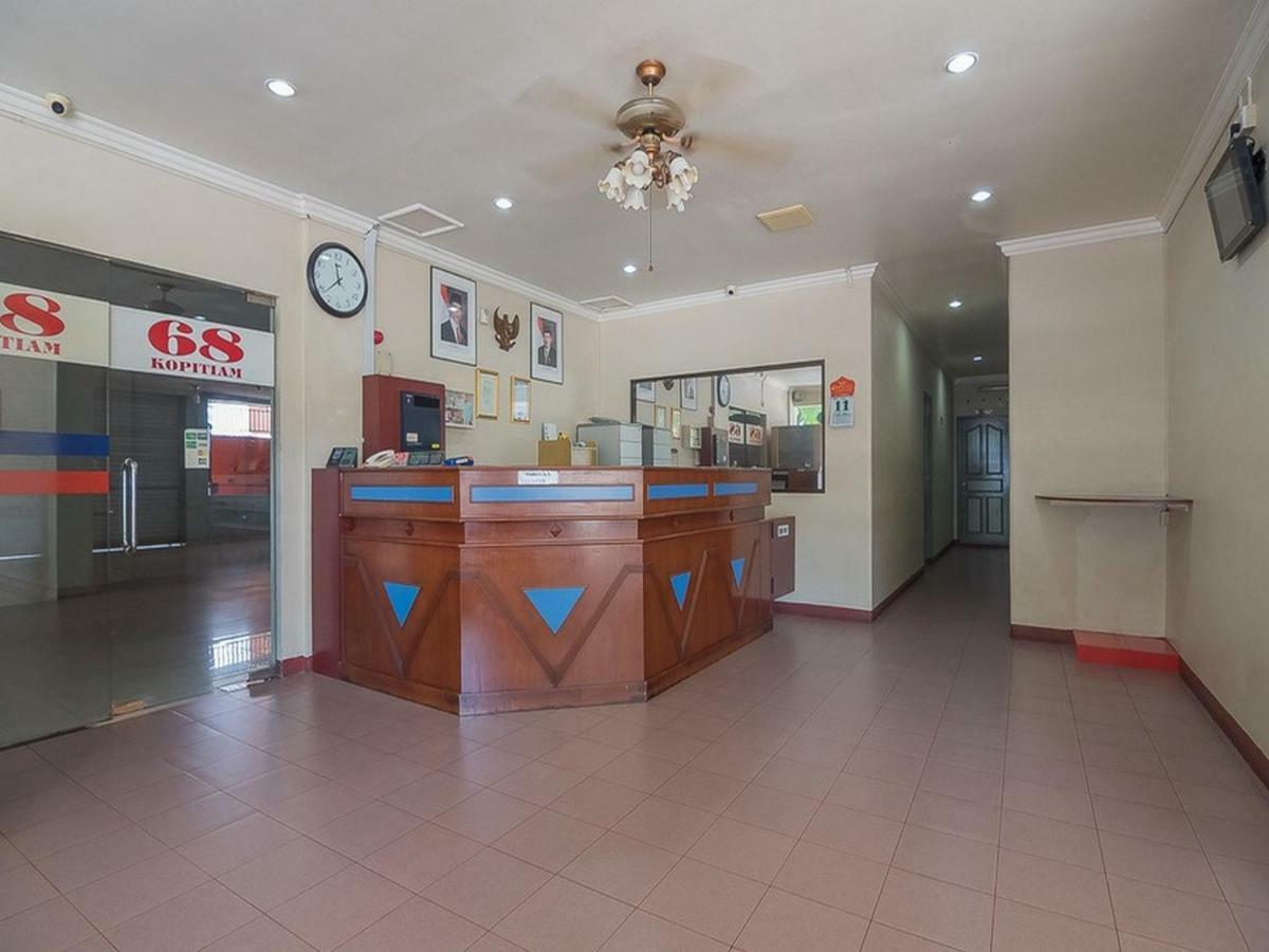 Reddoorz Near Nagoya Citywalk Batam 2 Buitenkant foto